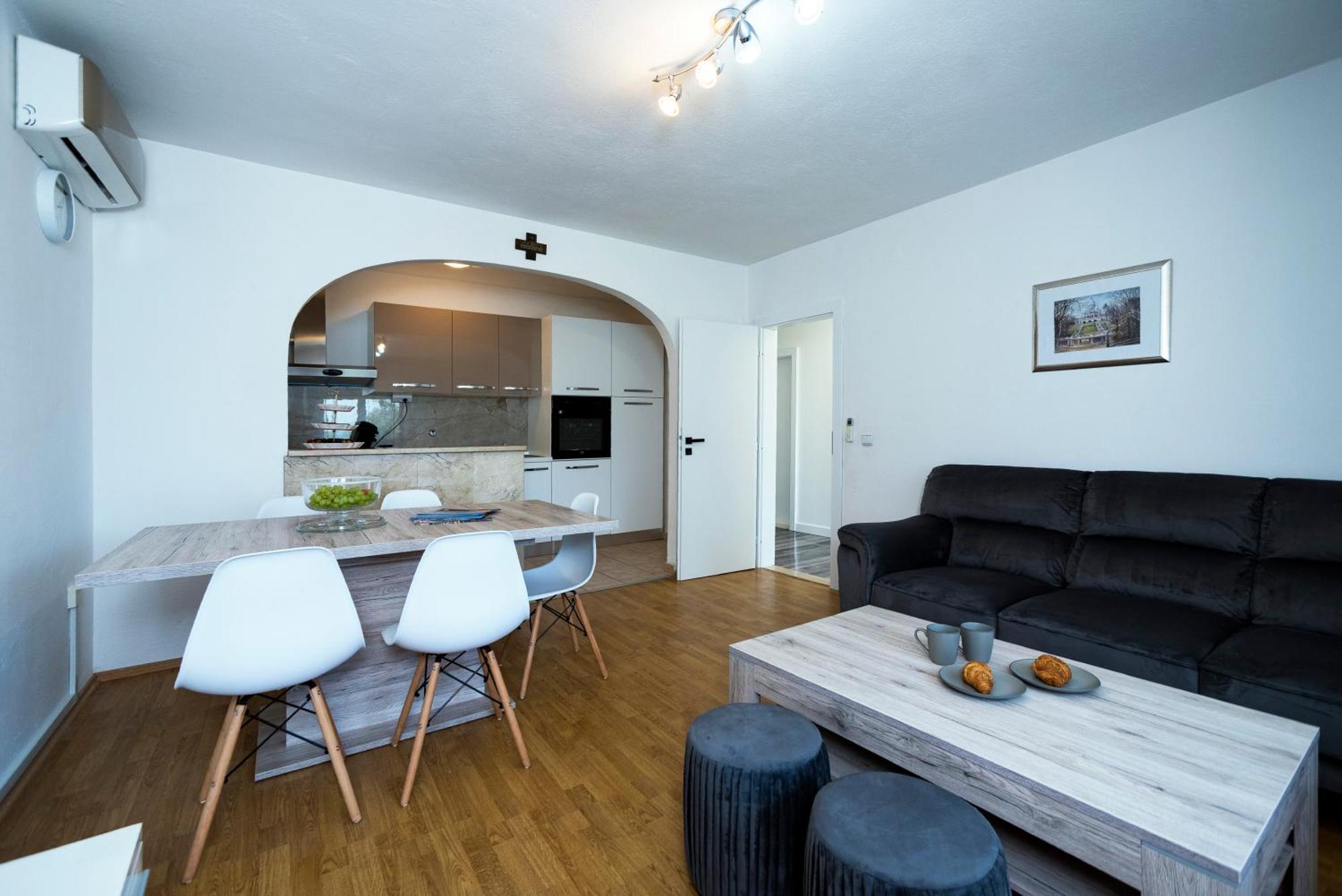 M&M Pelivan Apartments Solin Dış mekan fotoğraf
